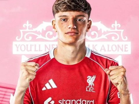Liverpool đón tân binh 18 tuổi với giá kỷ lục
