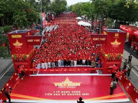 Hơn 1 triệu người đi bộ trên toàn quốc "Cùng Việt Nam tiến bước"
