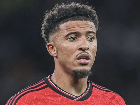 Man United bán Sancho và đưa De Gea trở lại