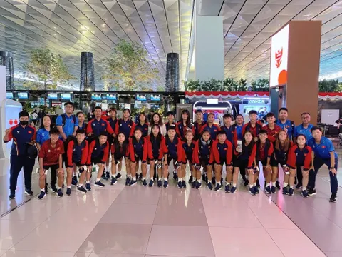 Đội tuyển U16 nữ Việt Nam đặt chân đến Indonesia, bắt đầu hành trình chinh phục ngôi vô địch Giải U16 nữ Đông Nam Á 2025