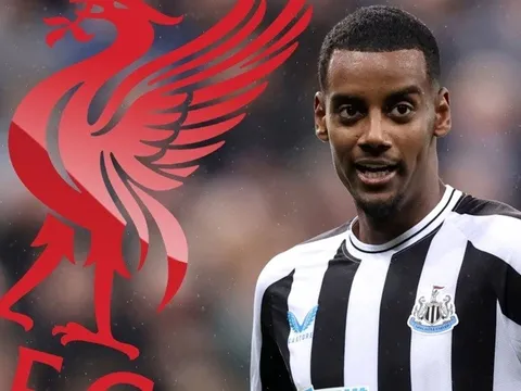 Liverpool hỏi mua tiền đạo Alexander Isak với mức giá kỷ lục