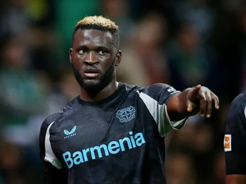Leverkusen nổi giận với AC Milan trong vụ chiêu mộ Victor Boniface