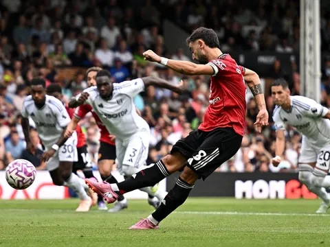 Bruno Fernandes và Dalot hóa tội đồ trong ngày Man United chia điểm trước Fulham