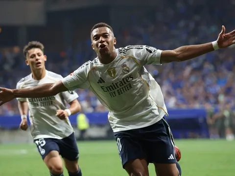 Kylian Mbappe thăng hoa trong ngày Real Madrid đánh bại Oviedo