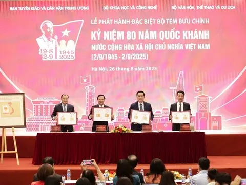 Phát hành đặc biệt bộ tem bưu chính Kỷ niệm 80 năm Quốc khánh