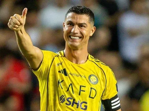 Cristiano Ronaldo tạo thống kê không tưởng, MLS phá kỷ lục chuyển nhượng