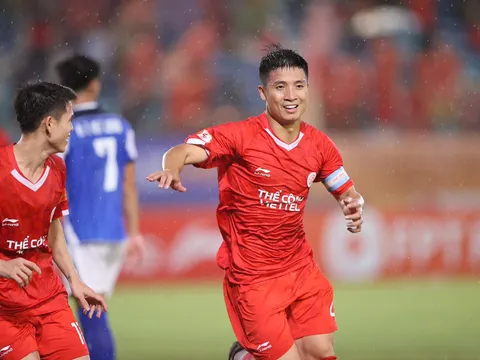 Vòng 3 V.League 2025-2026: Thể Công Viettel đánh bại Becamex TP.HCM nhờ 2 cú đánh đầu