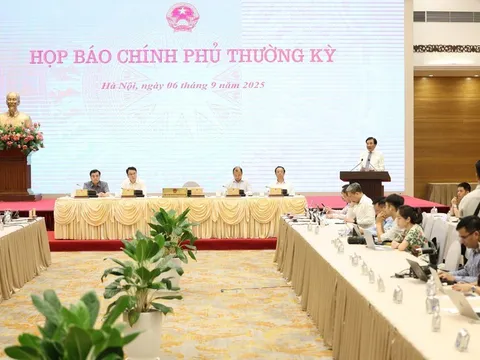 Đẩy mạnh công tác thông tin, truyền thông, nhất là truyền thông chính sách