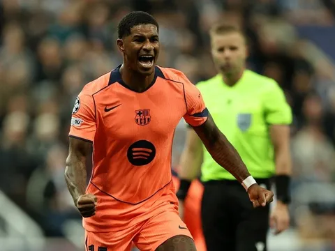 Rashford rực sáng, Barcelona thắng Newcastle ở Champions League