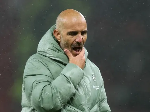 Huấn luyện viên Enzo Maresca gây tranh cãi, thủ môn Robert Sanchez của Chelsea xin lỗi