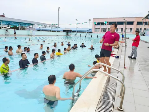 An Giang tập huấn đánh giá trẻ em biết bơi, kỹ năng phòng, chống đuối nước