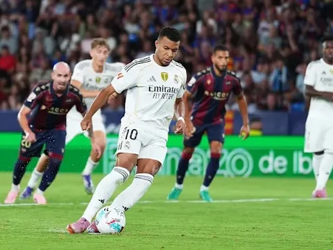 Mbappe tỏa sáng, Real Madrid nối dài chuỗi trận toàn thắng ở La Liga