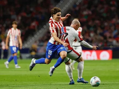 Julian Alvarez tỏa sáng, Atletico Madrid thắng kịch tính trước đối thủ