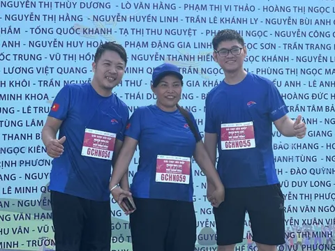 Nghe bằng mắt 8 - Giải chạy hòa nhập