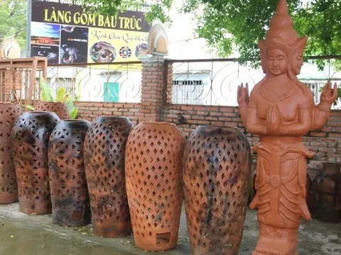 Xây dựng mô hình di sản kết nối gắn với các hành trình du lịch để phát triển cộng đồng các dân tộc thiểu số có di sản tương đồng