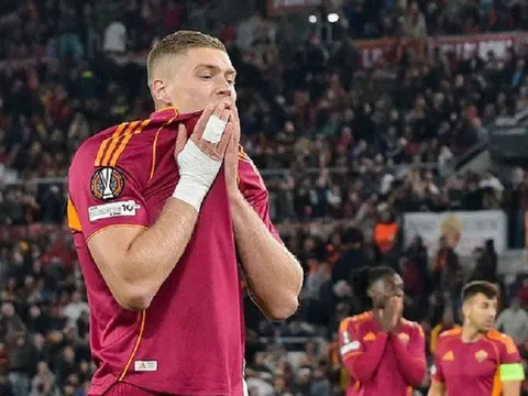 AS Roma gục ngã trước Lille ở lượt trận thứ hai vòng phân hạng Europa League