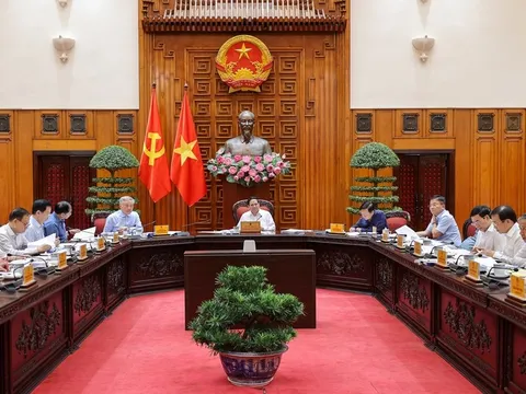 Tiếp tục hoàn thiện dự thảo nghị quyết của Bộ Chính trị về chấn hưng và phát triển văn hóa