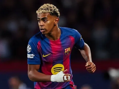 PSG hỏi mua Yamal với mức giá kỷ lục