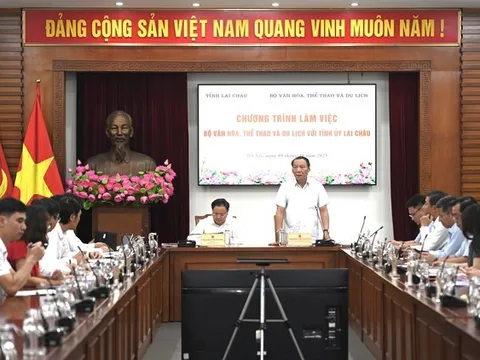 Bộ trưởng Nguyễn Văn Hùng làm việc với lãnh đạo tỉnh Lai Châu về phát triển sự nghiệp văn hóa trên địa bàn
