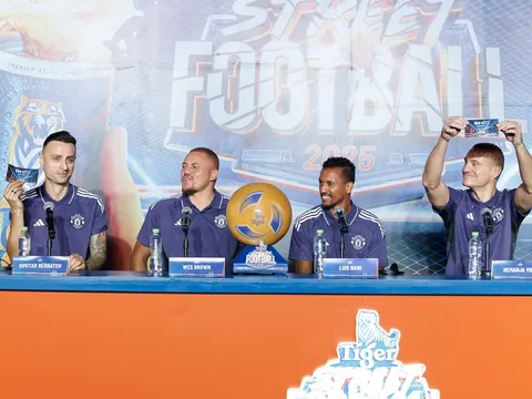 4 huyền thoại Manchester United xuất hiện tại sự kiện Tiger Beer Street Football 2025