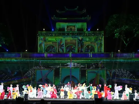 Bế mạc "Lễ hội Văn hóa Thế giới tại Hà Nội lần thứ nhất"