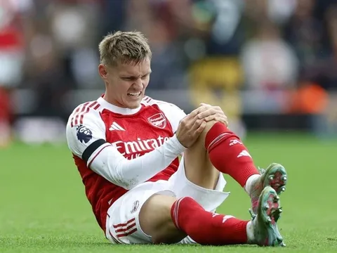 Arsenal nhận tin không vui từ đội trưởng Martin Odegaard