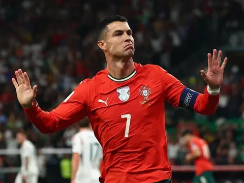 Ronaldo lập kỷ lục ghi bàn ở Vòng loại World Cup trong ngày Bồ Đào Nha chia điểm