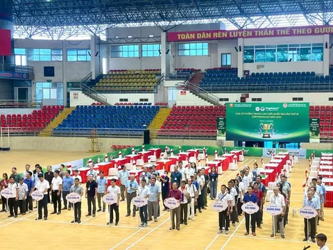 Giải cờ Tướng trung cao tuổi Quốc gia tranh Cúp Traphaco 2025 đã chính thức khởi tranh tại Phú Thọ