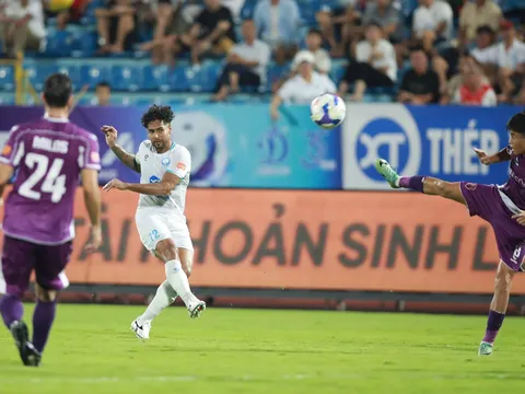 Vòng 7 V.League 2025-2026: Nam Định thua sốc trên sân nhà, Ninh Bình giữ ngôi đầu