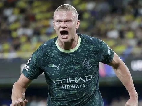 Haaland đi vào lịch sử sau chiến thắng của Man City