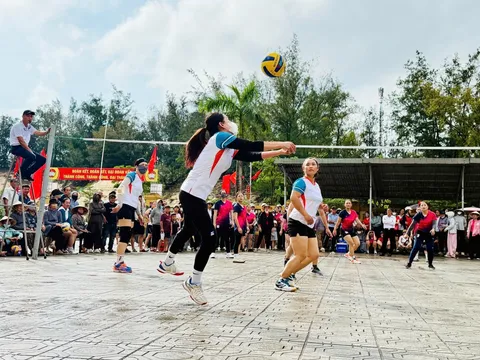 Giải Bóng chuyền nữ xã Đông Trạch 2025