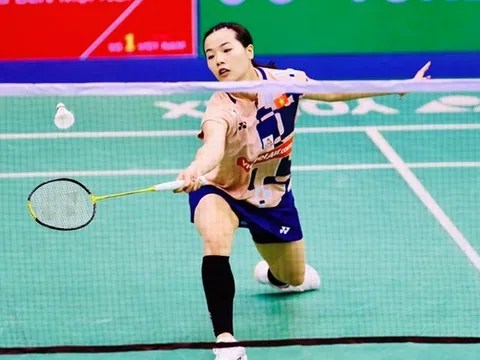Tay vợt Nguyễn Thùy Linh rời tốp 20 thế giới
