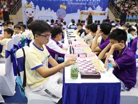Hơn 800 kỳ thủ nhí tham dự Giải cờ Vua RoyalChess Winter Tournament 2025