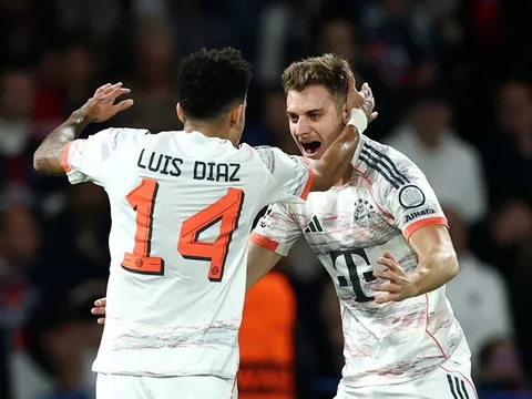 Bayern Munich hạ gục PSG trong thế trận thiếu người