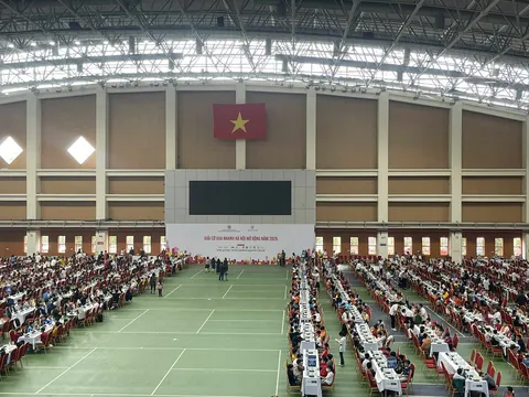Hơn 2.000 vận động viên tranh tài Giải cờ Vua nhanh Hà Nội mở rộng năm 2025