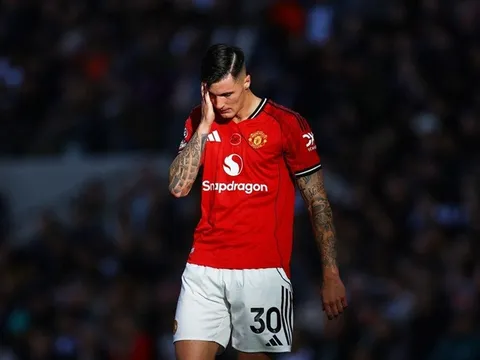 Benjamin Sesko nghỉ dài hạn, Man United lên kế hoạch cắt giảm nhân sự