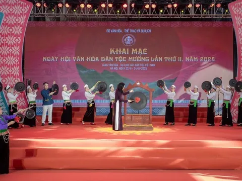 Khai mạc Ngày hội Văn hóa dân tộc Mường lần thứ II, năm 2025