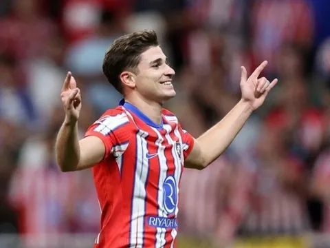 Atletico Madrid lên tiếng về tương lai của Julian Alvarez