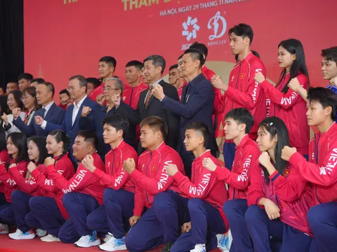 Ra mắt trang phục Đoàn Thể thao Việt Nam tại SEA Games 33