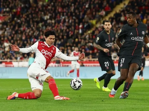 PSG thua Monaco dù thi đấu hơn người