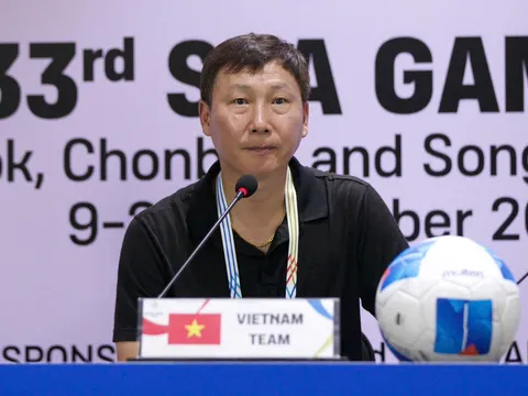 Huấn luyện viên Kim Sang-sik: “Hàng công của U22 Việt Nam vẫn cần phải cải thiện”