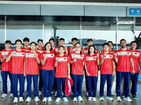 Đội tuyển bơi Việt Nam lên đường tham dự SEA Games 33