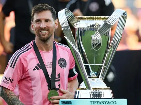 Messi phá kỷ lục danh hiệu trong ngày Inter Miami nâng cúp lần thứ hai trong 1 tuần