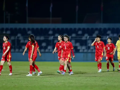 Chùm ảnh: Đội tuyển nữ Việt Nam thua tiếc nuối trước “khắc tinh” Philippines