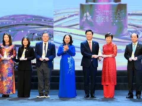 Tôn vinh những đóng góp thầm lặng, lan tỏa sức mạnh cộng đồng