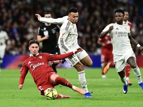 Kylian Mbappe san bằng cột mốc của Cristiano Ronaldo