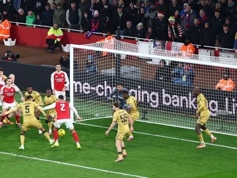 Arsenal đoạt vé vào bán kết Cúp Liên đoàn Anh sau loạt sút luân lưu cân não