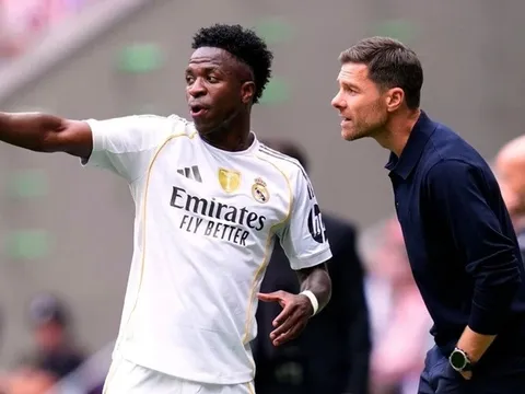 Vinicius liên hệ với 3 đội bóng Premier League, Rodrygo từ chối Man City