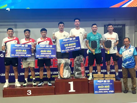 Đắc Tiến, Quốc Khánh lên ngôi vô địch đôi nam Giải Pickleball Cà Mau 2025
