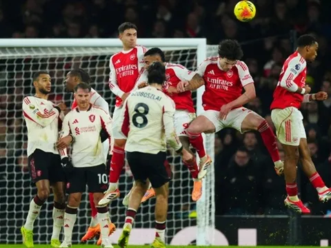 Viktor Gyokeres vô hại, Arsenal bất phân thắng bại với Liverpool